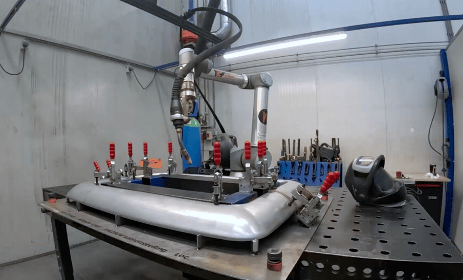 Phoenix Las Cobot