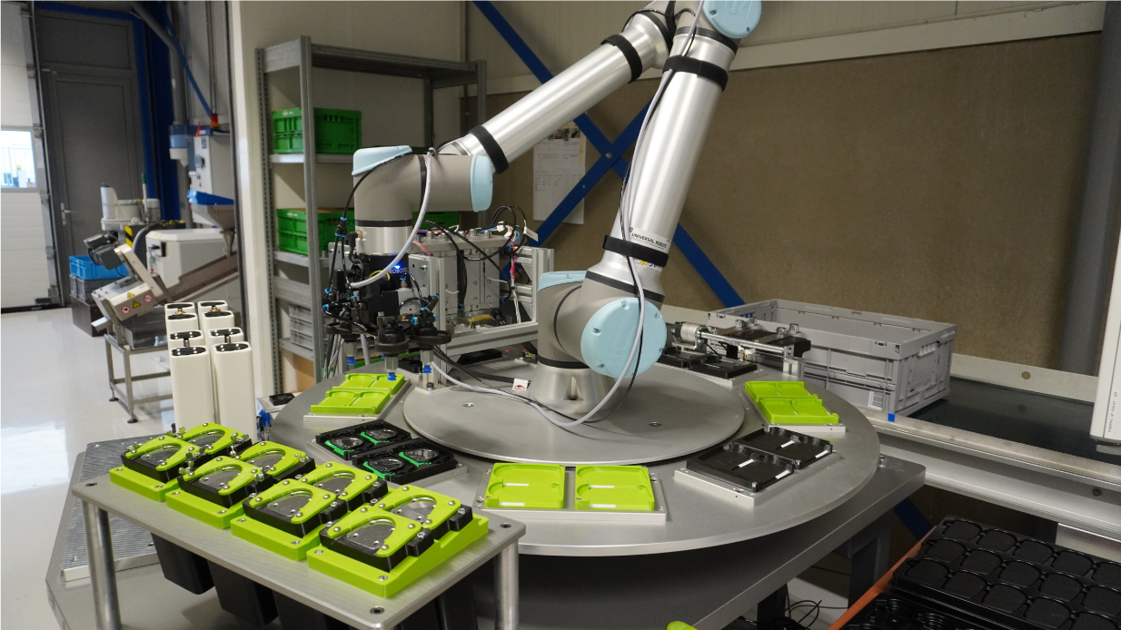 Enbi Plastics optimaliseert assemblageprocessen met cobot