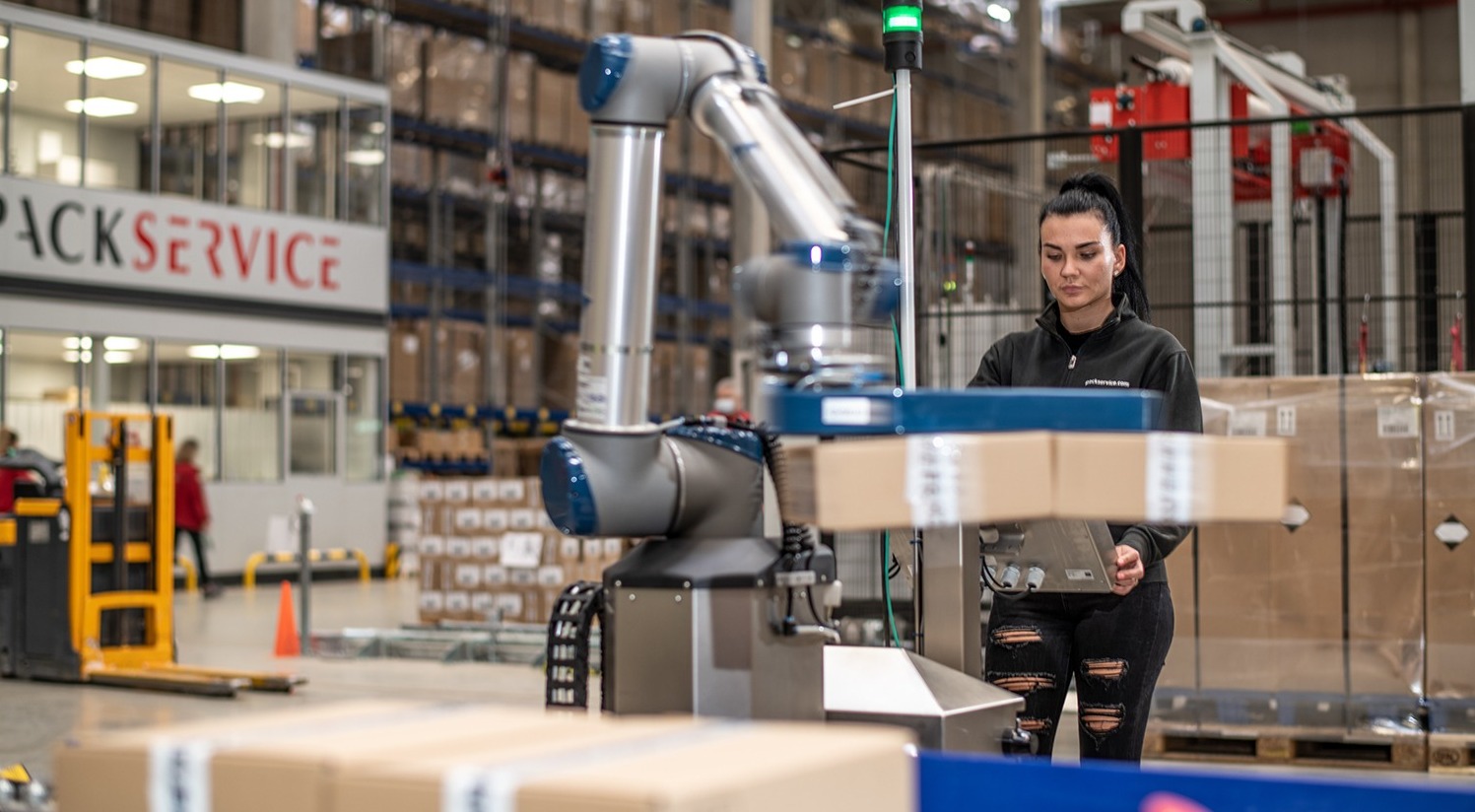 Packservice overwint arbeidstekort met innovatieve palletiseerrobot